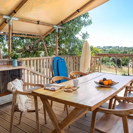 Casa Tuia Acampamento