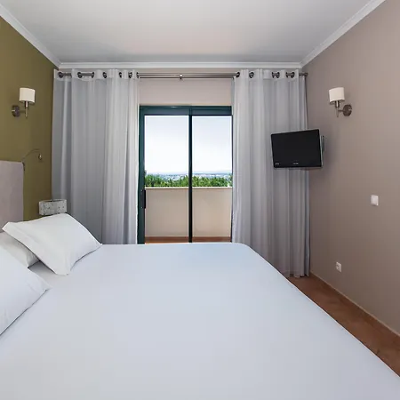 Resort Vale D'el Rei & 4*