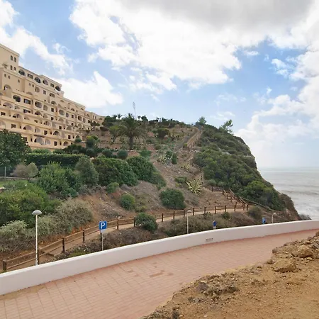 Apartment Garden And Sea View