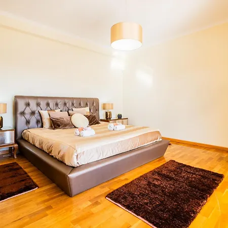 Golden Bay By Algarve Vacation Villa *