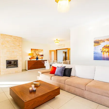 Villa Golden Bay By Algarve Vacation