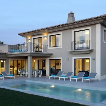 Villa Luxurious Algarve Lux 5 Bedrooms Private Heatable Pool 300m From The