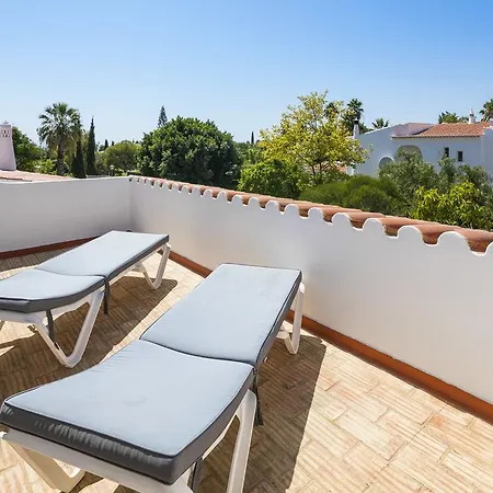 Vale A Pena Apartment *