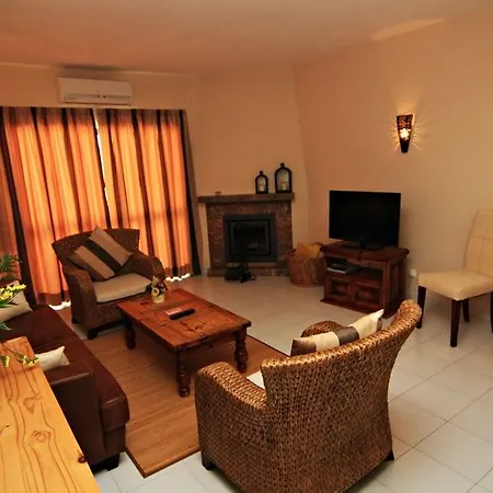 Apartamento Monte Dourado *