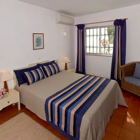 Hotel Rocha Brava Village 4*