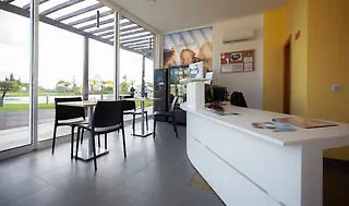 Aparthotel Hello Villas 4*