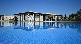 Hello Villas 4*