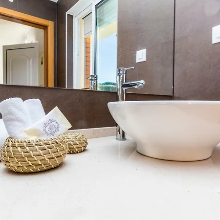 Hello Villas Aparthotel 4*