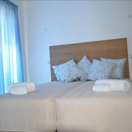 Hello Villas Aparthotel 4*