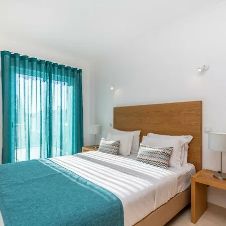Aparthotel Hello Villas Carvoeiro (Lagoa)