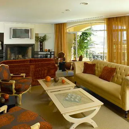 Hotel Vila Domilu 4*