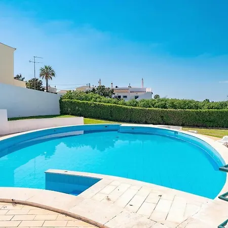 T1 Carvoeiro C/piscina E A 300m Apartment