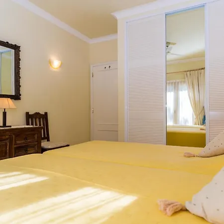159D, 2 Bedroom Apartment On Gramacho Golf Course Apartment Carvoeiro (Lagoa)