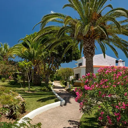 Resort Rocha Brava Village 4*