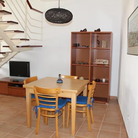 Apartment Fm *