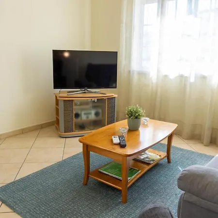 Karibu Apartment *