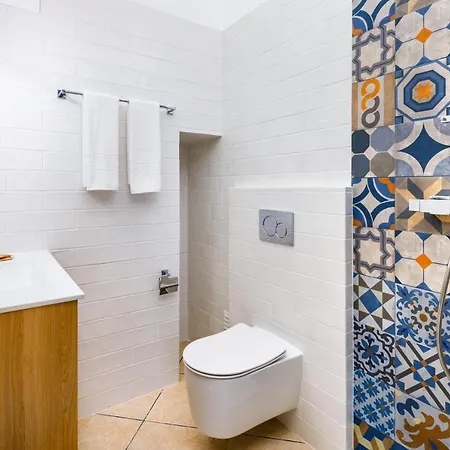 Casa 4you Gasthof Carvoeiro (Lagoa)