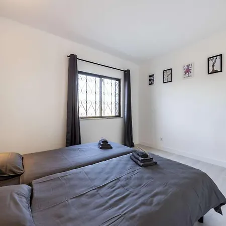 Secluded 3 Bedrooms Urzais Modern Interiors Private Setting * Carvoeiro (Lagoa)