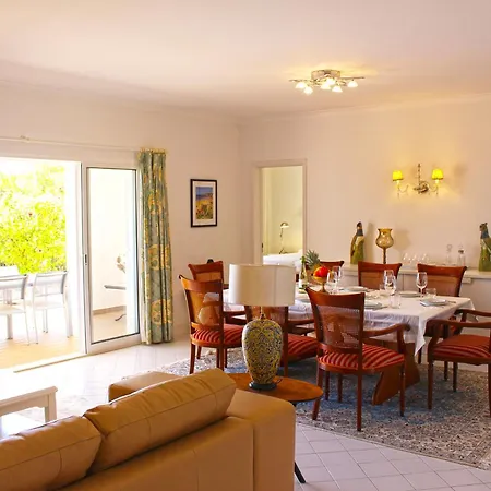 Rocha Brava Village Resort 4*