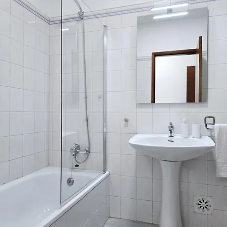 Apartment Golden Sun - Sunny Balcony, Sea View, Beach, Ac