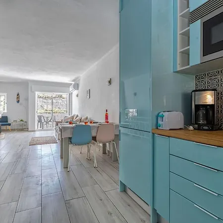 Apartment Azula - Bright And Airy 2 Bedroom With P