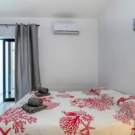Apartment Azula - Bright And Airy 2 Bedroom With P *
