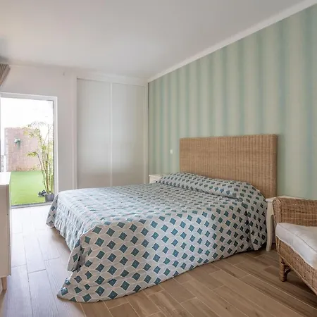 Apartment Oasis - Renovated Located In The Heart Of Ca