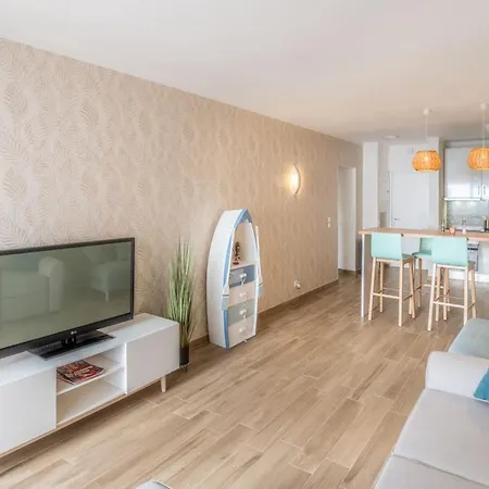 Oasis - Renovated Located In The Heart Of Ca Apartment *