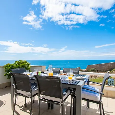 Casa Mar A Vista - View In Town! Holiday home