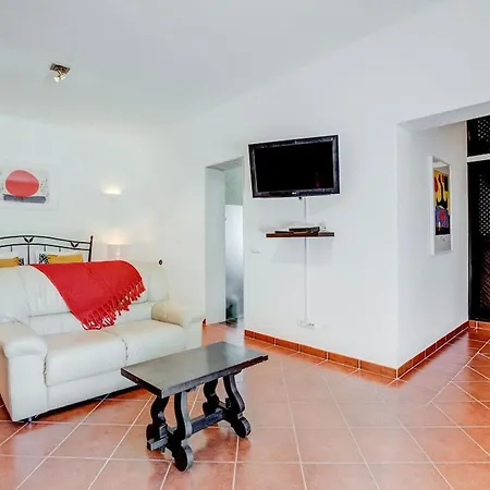 Casa Ninho - Spacious 5 Bedroom Villa