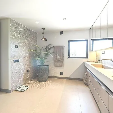 Oasis - Groups - 5br - Neighborhood Carvoeiro (Lagoa)
