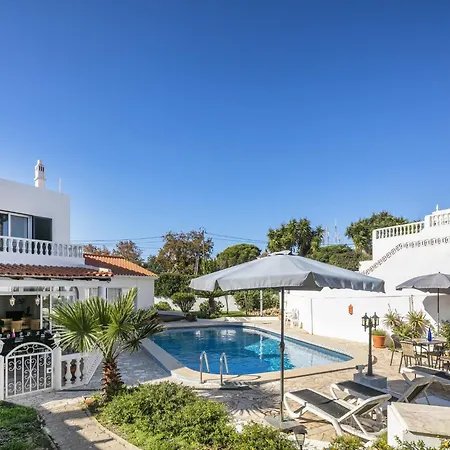 Comfortable In Carvoeiro, Algarve