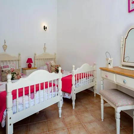 Moorish Style 3 Bedrooms Azure Vista Private Swimming Pool Close To Amenities Algarve Villa