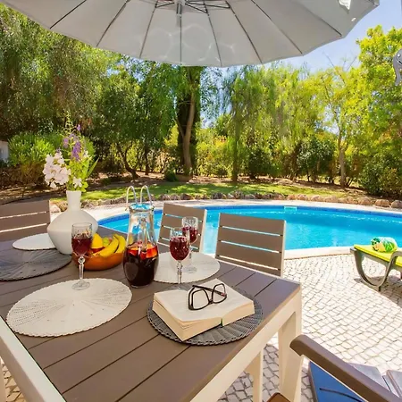 Moorish Style 3 Bedrooms Azure Vista Private Swimming Pool Close To Amenities Algarve Villa