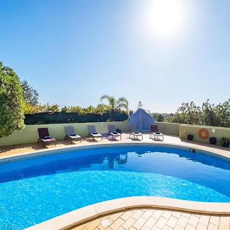 Villa Spacious Fenced *