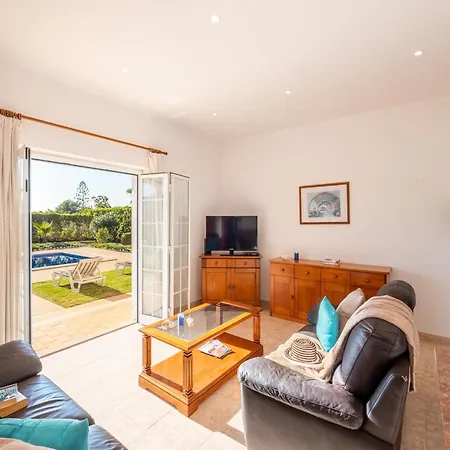 Spacious Fenced Carvoeiro (Lagoa)