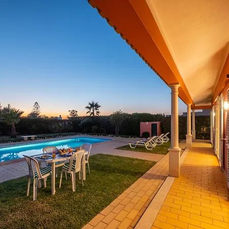 Villa Spacious Fenced