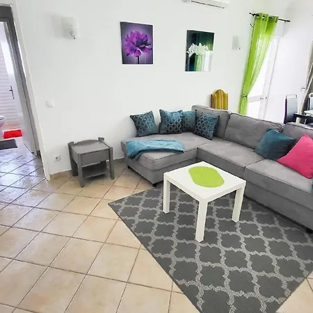 Apartment Grosse In Mit Privatem Balkon *