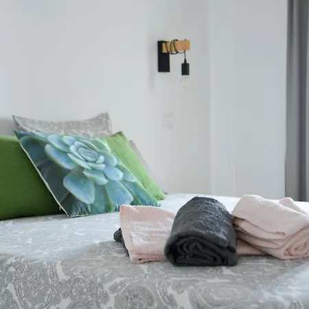 Apartment Familienfreundliche In Mit Privatbalkon *