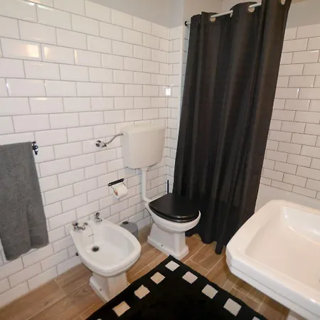 Familienfreundliche In Mit Privatbalkon Carvoeiro (Lagoa)