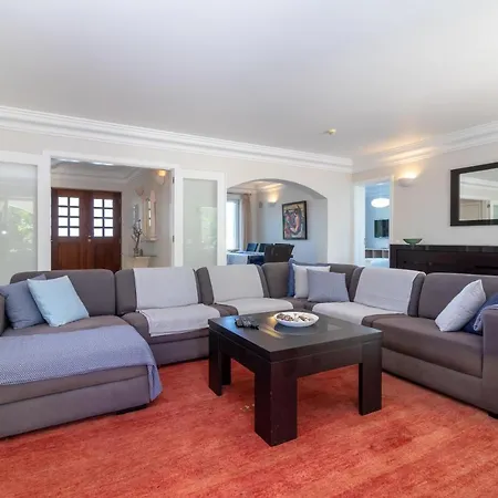 Villa Soalheira - Walk To Private Pool And Gardens *