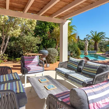 Villa Soalheira - Walk To Private Pool And Gardens *