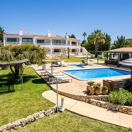 Villa Carvoeiro Grande: Spacious 16-bedroom Algarve Retreat With Private Pool Carvoeiro (Lagoa)
